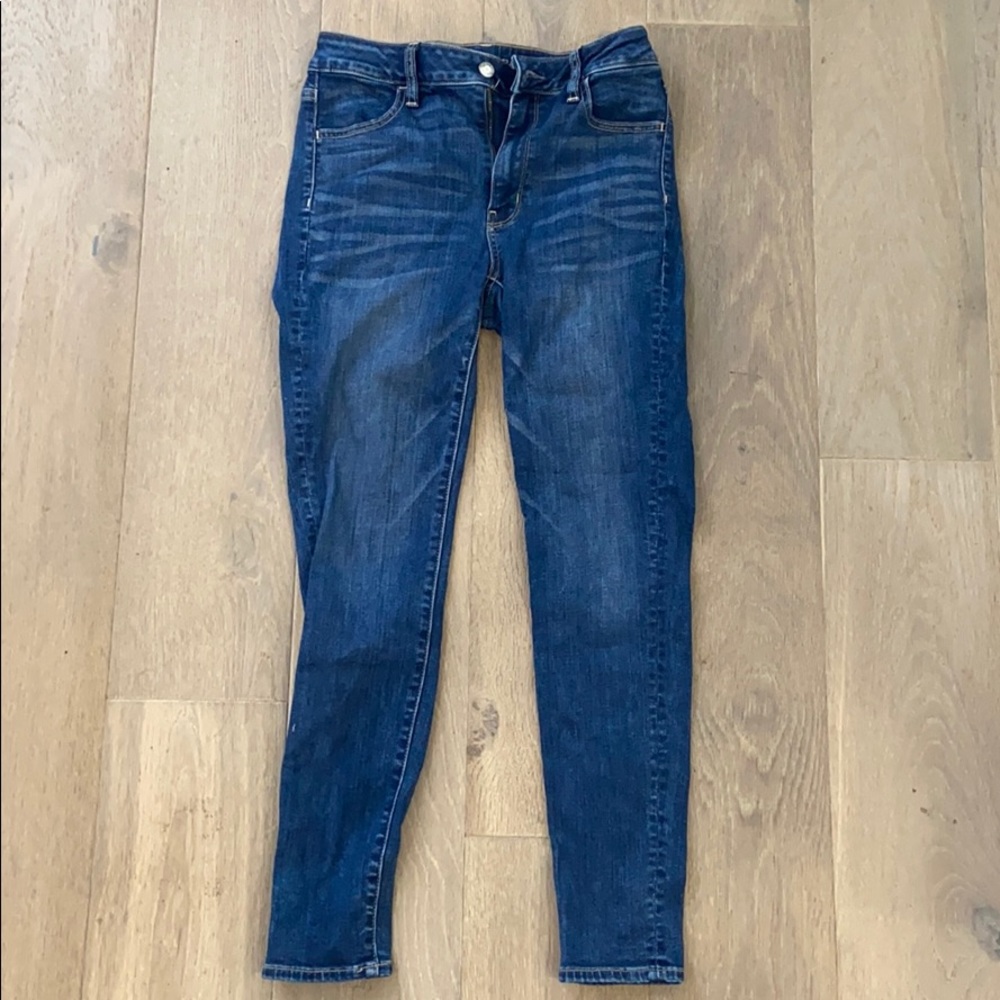 American Eagle Super High Rise Size 4 skinny jeans